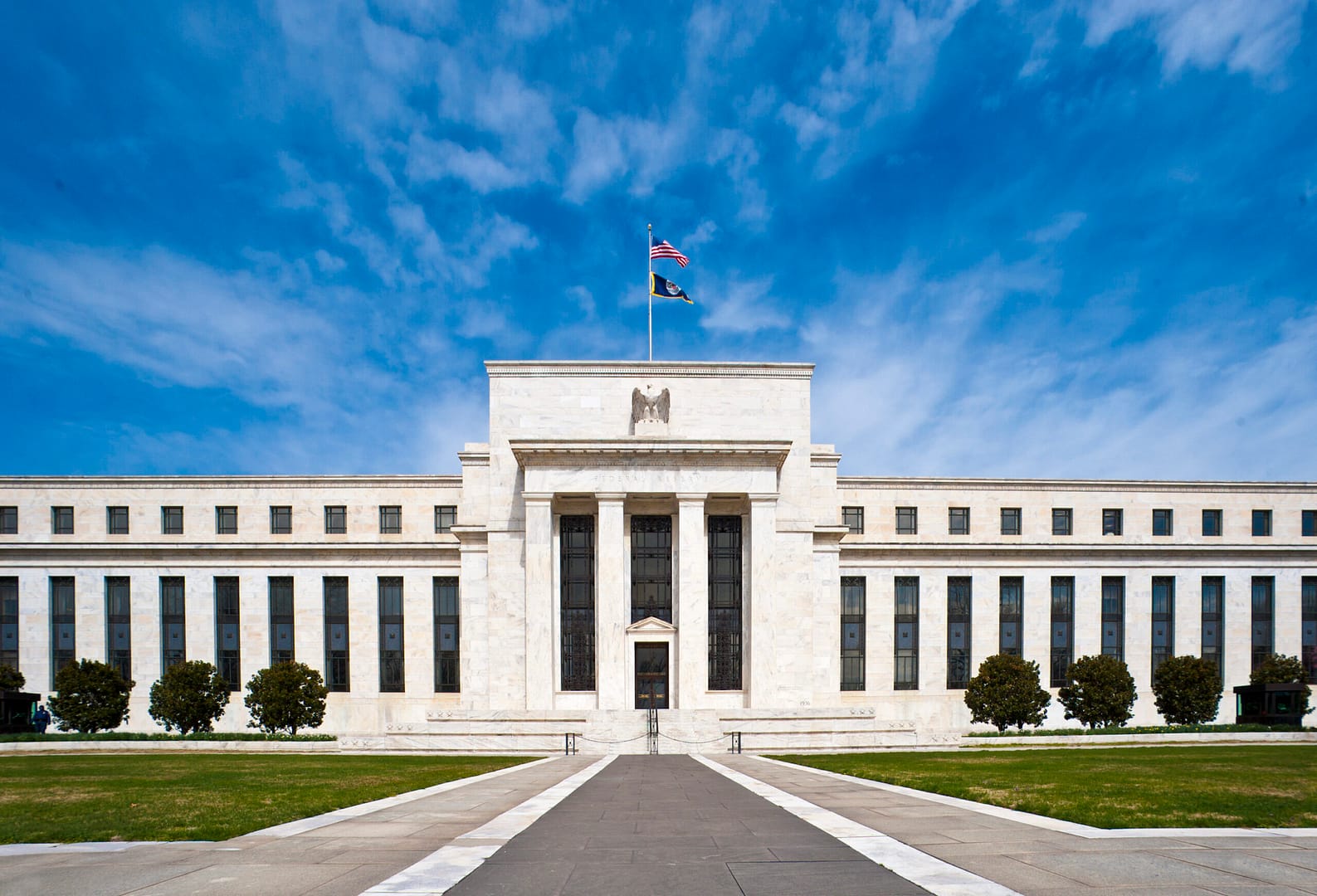 “Banks and the Fed See Two Different Economies — Tension